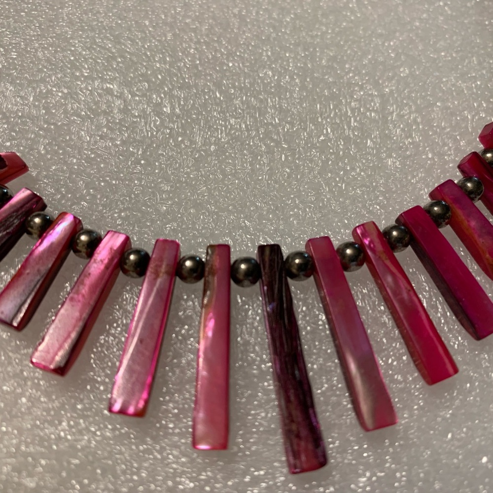 Handmade Pink Shell & Silver-Toned Collar Necklace – Reposh Statement Piece